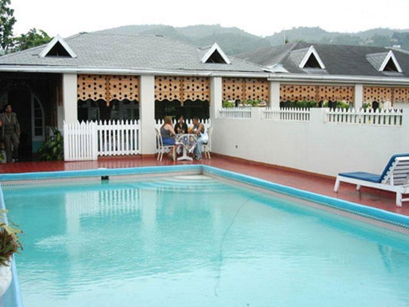 Village Hotel Ocho Rios Bagian luar foto