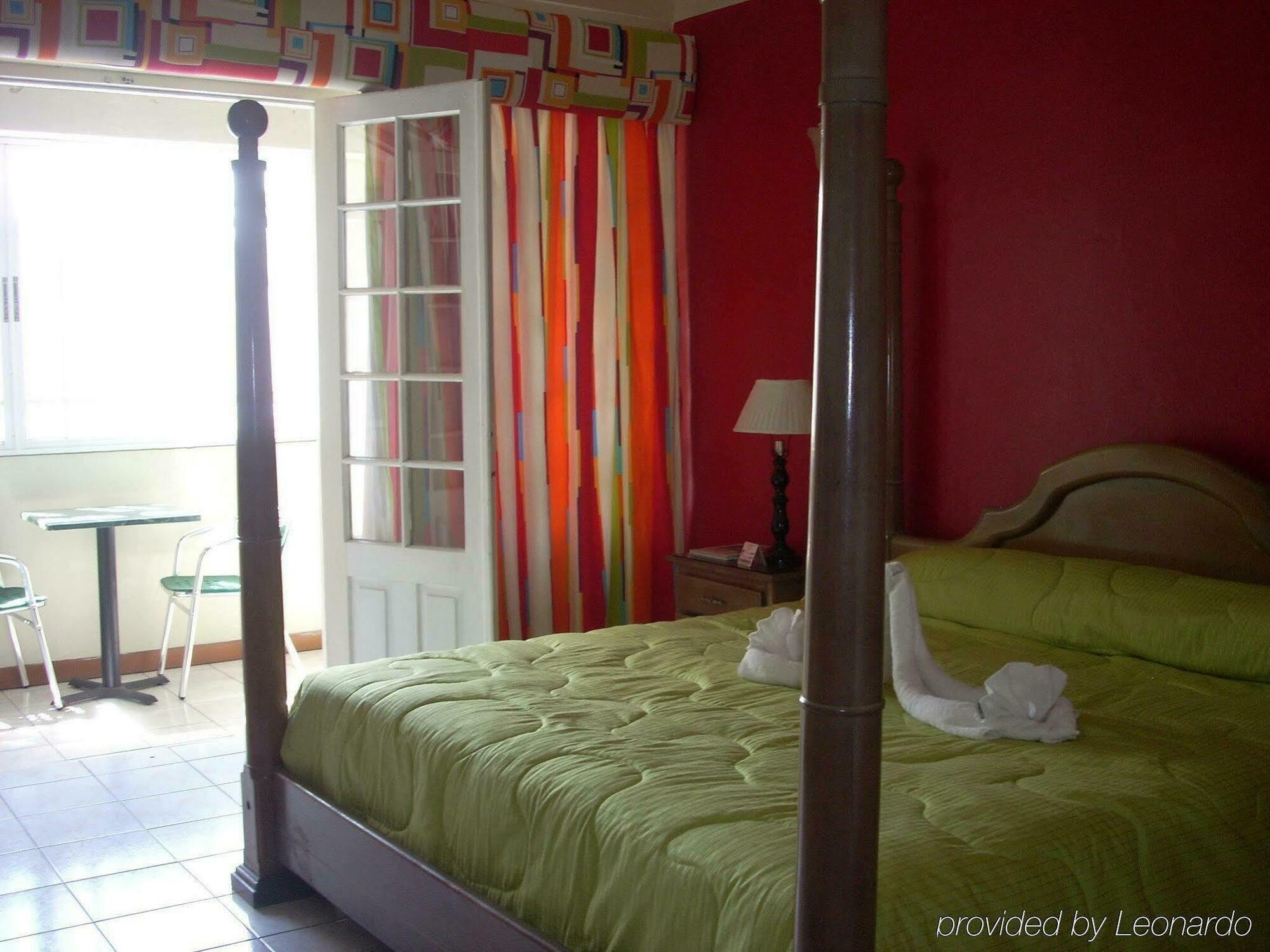 Village Hotel Ocho Rios Ruang foto